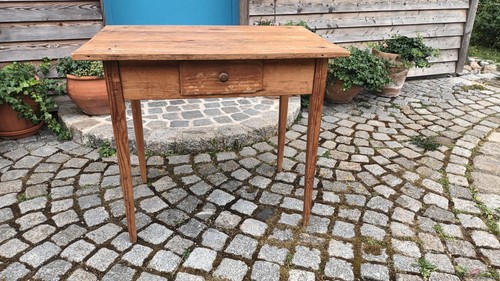 Antiker weichholztisch mit - antiker,